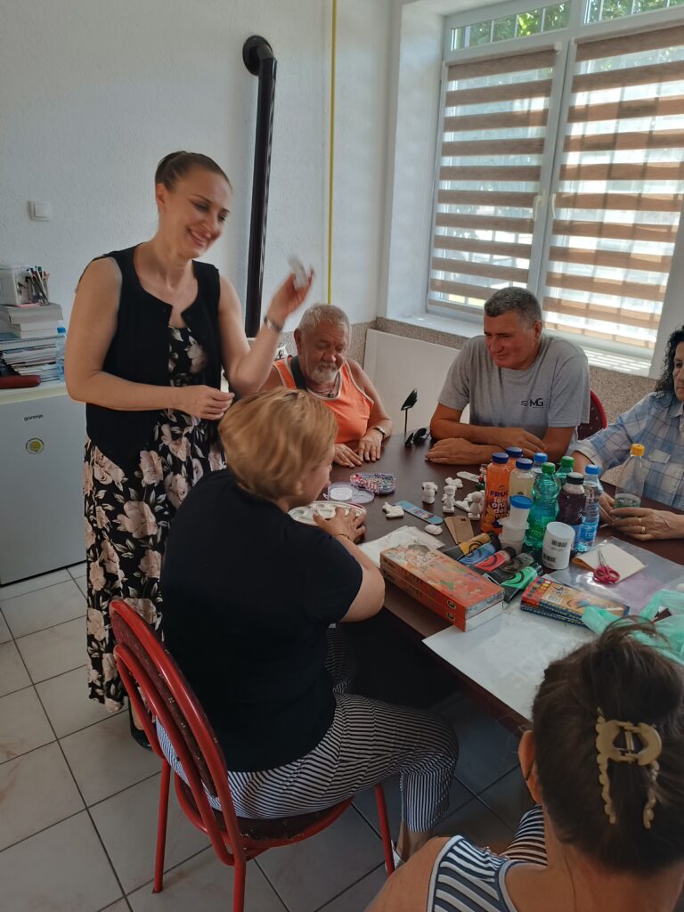 Marija Todosijević u poseti radionici Kreativnog karavana u Rumi