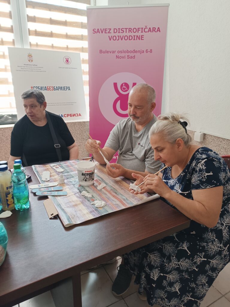 Zajednički rad učesnika Kreativnog karavana u Rumi